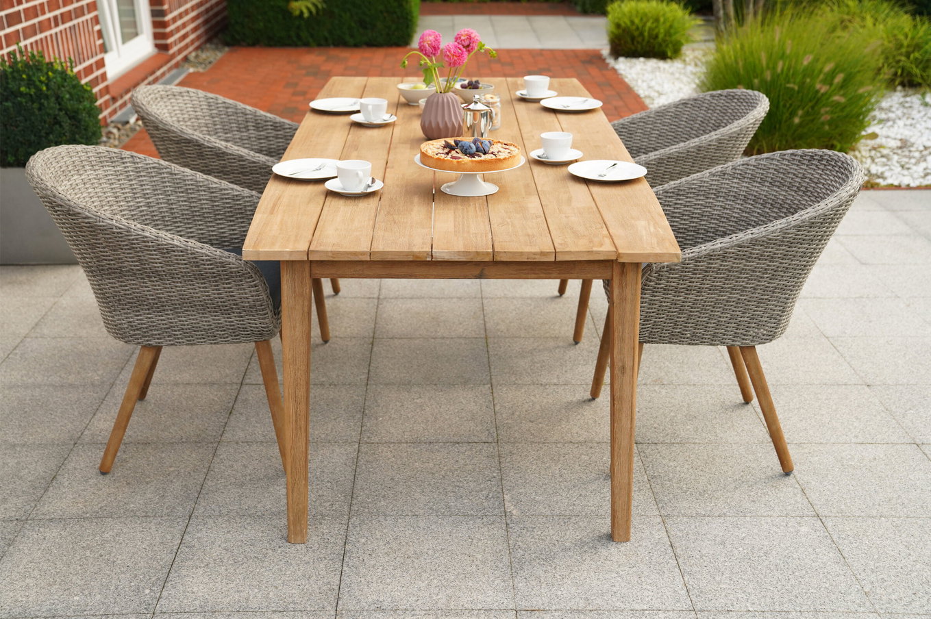 Ploß Borneo/Kota Set da pranzo da giardino, naturale/grigio screziato, Acacia/Alluminio/Polyrattan, 220x100 cm, 4 poltrone cocktail, Acacia, prodotto certificato FSC® 28606__1