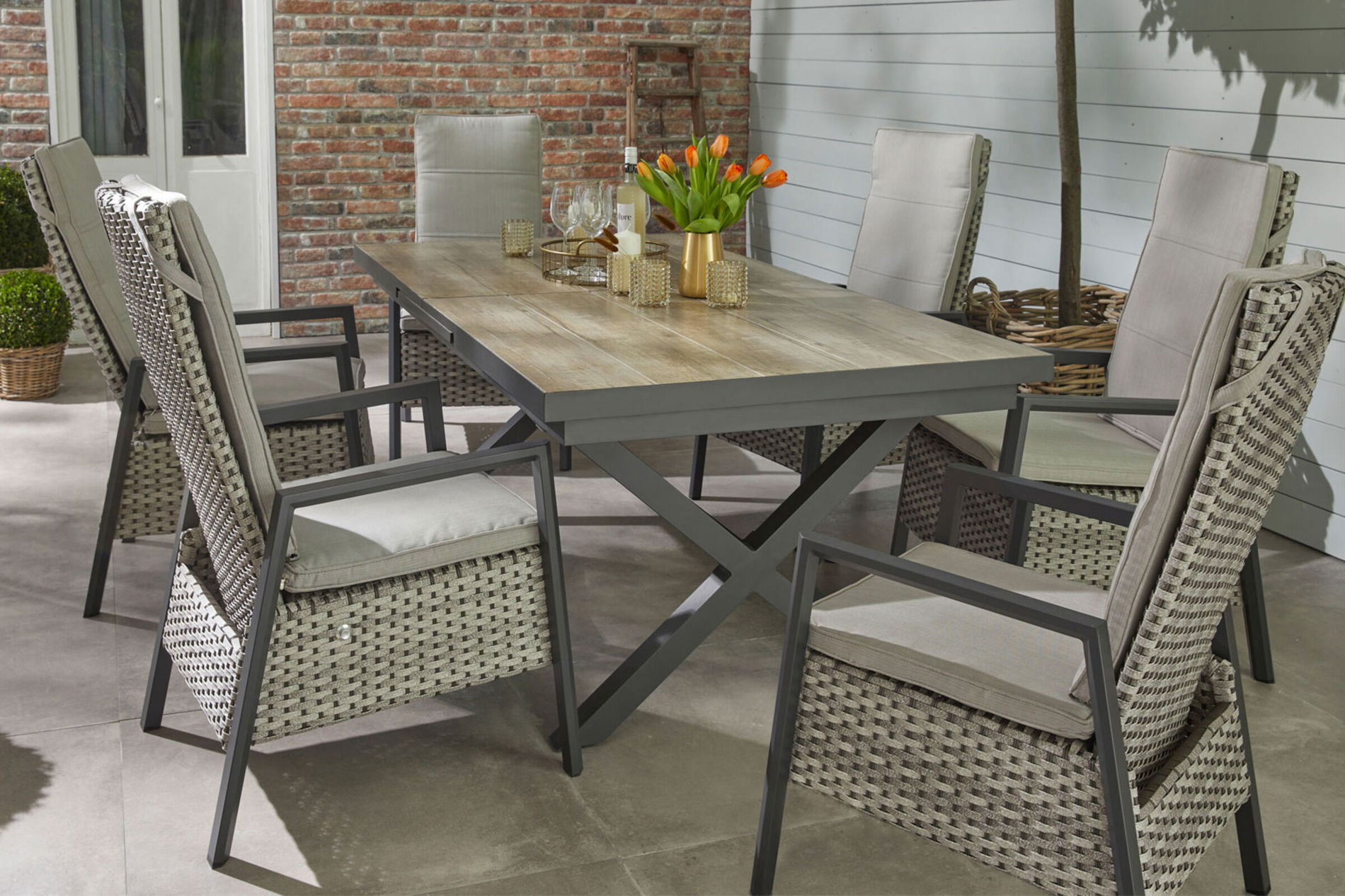 Ploß Louvra 2 Set da pranzo da giardino, naturale/antracite, Polyrattan/Alu, 6 poltrone, tavolo 160/210 x 100 cm