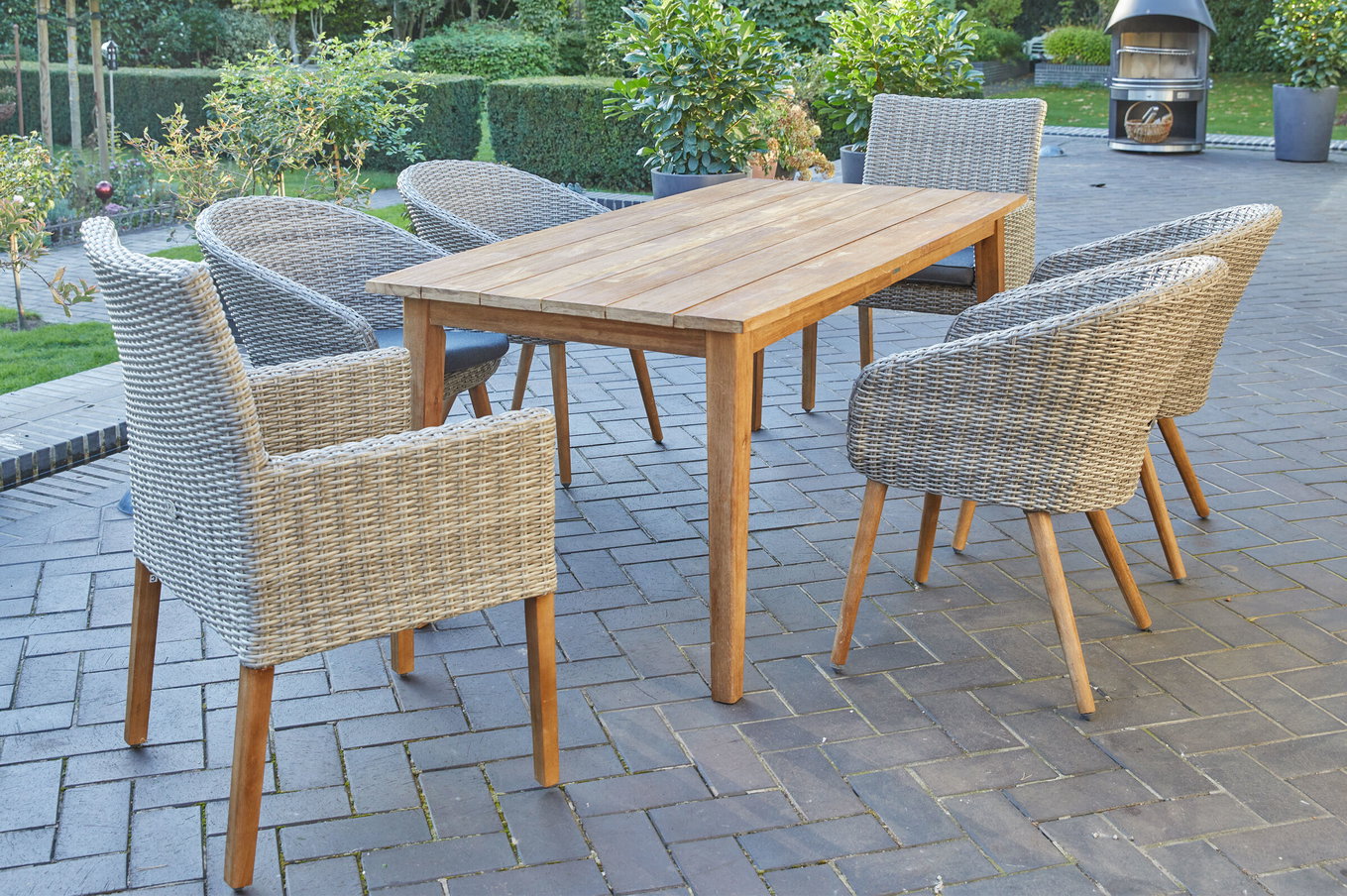Ploß Borneo/Kota Set da pranzo da giardino, naturale/grigio screziato, Acacia/Alluminio/Polyrattan, 180x90cm, 4 poltrone cocktail, 2 poltrone stile country, prodotto certificato FSC® 28604__1