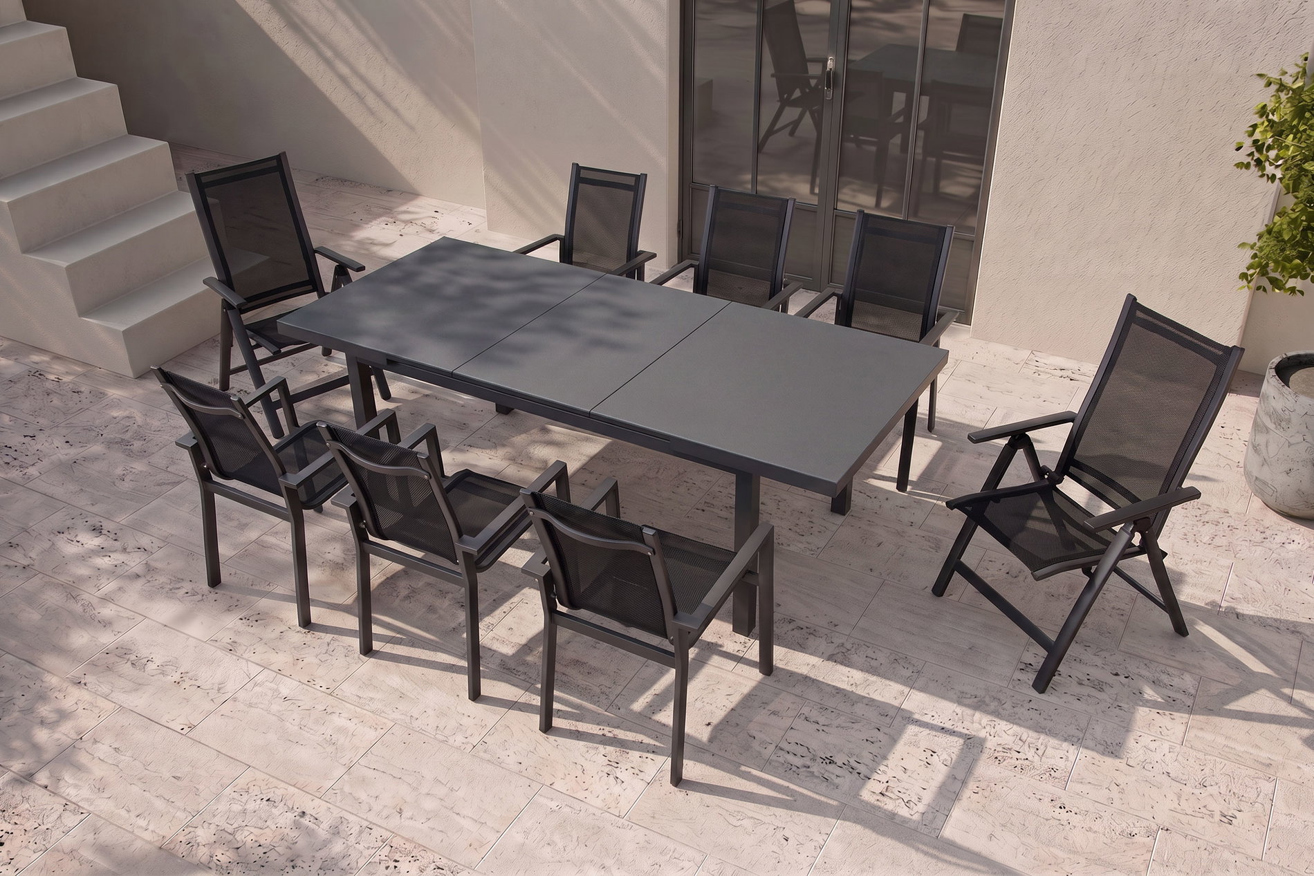 OUTFLEXX Premium Gruppo Pranzo da Giardino, OUTFLEXX® antracite opaco, Alu/Textilene, tavolo 180/240x100cm, 6 Poltrone Impilabili, 2 Sedie Pieghevoli