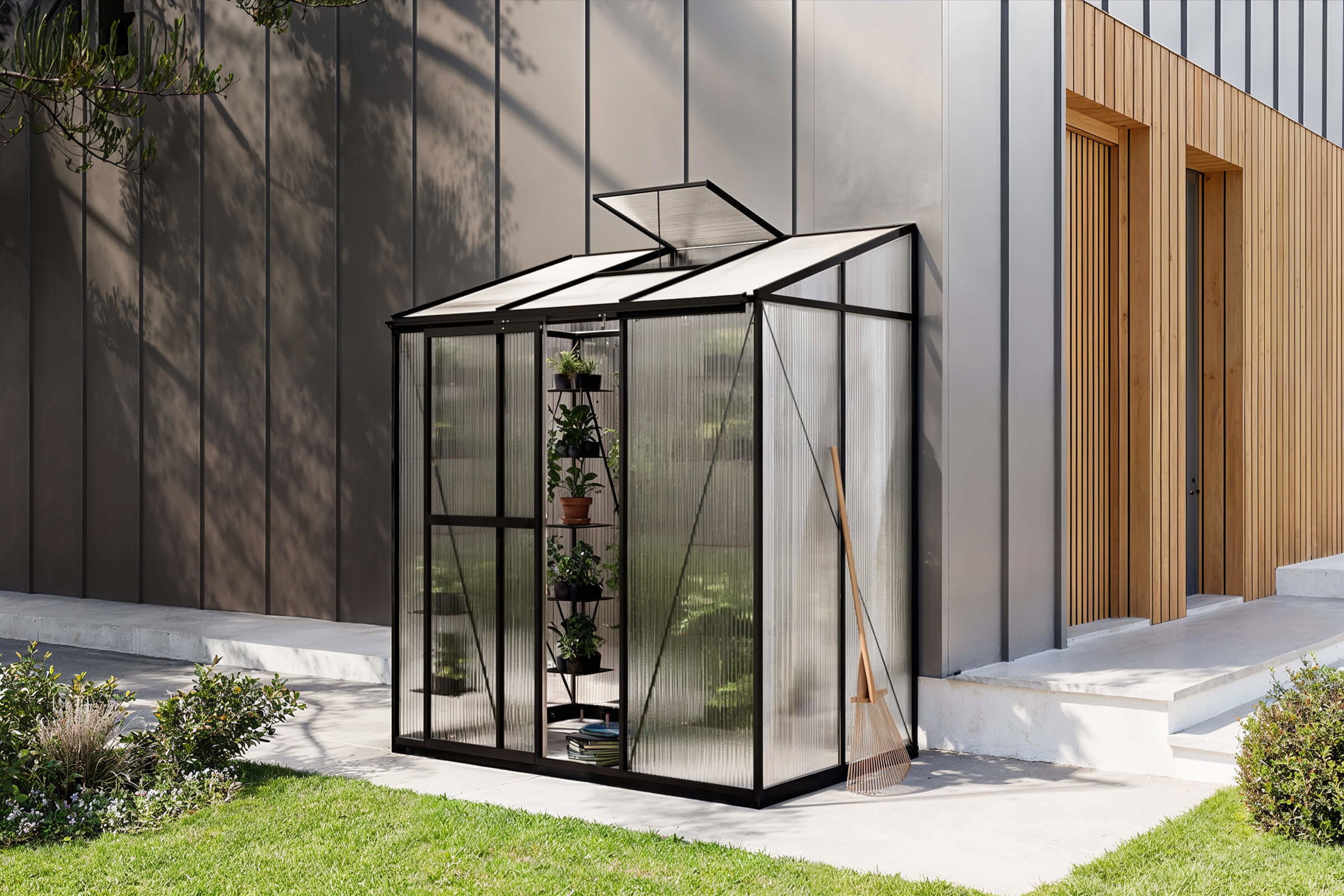 Serra addossata OUTFLEXX Verde Comfort, telaio nero, alluminio/policarbonato, 160 x 105 x 190 cm, resistente ai raggi UV, verniciato a polvere, con porta scorrevole