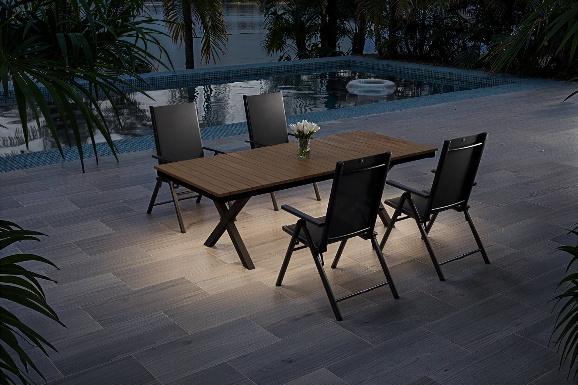 Kettler Modello esclusivo BasicPlus Pro, Set da pranzo da giardino con illuminazione LED, antracite/naturale, alluminio/imitazione legno, 240 x 100 cm, 4 sedie pieghevoli Kettler Modello esclusivo BasicPlus Pro, Set da pranzo da giardino con illuminazione LED, antracite/naturale, alluminio/imitazione legno, 240 x 100 cm, 4 sedie pieghevoli