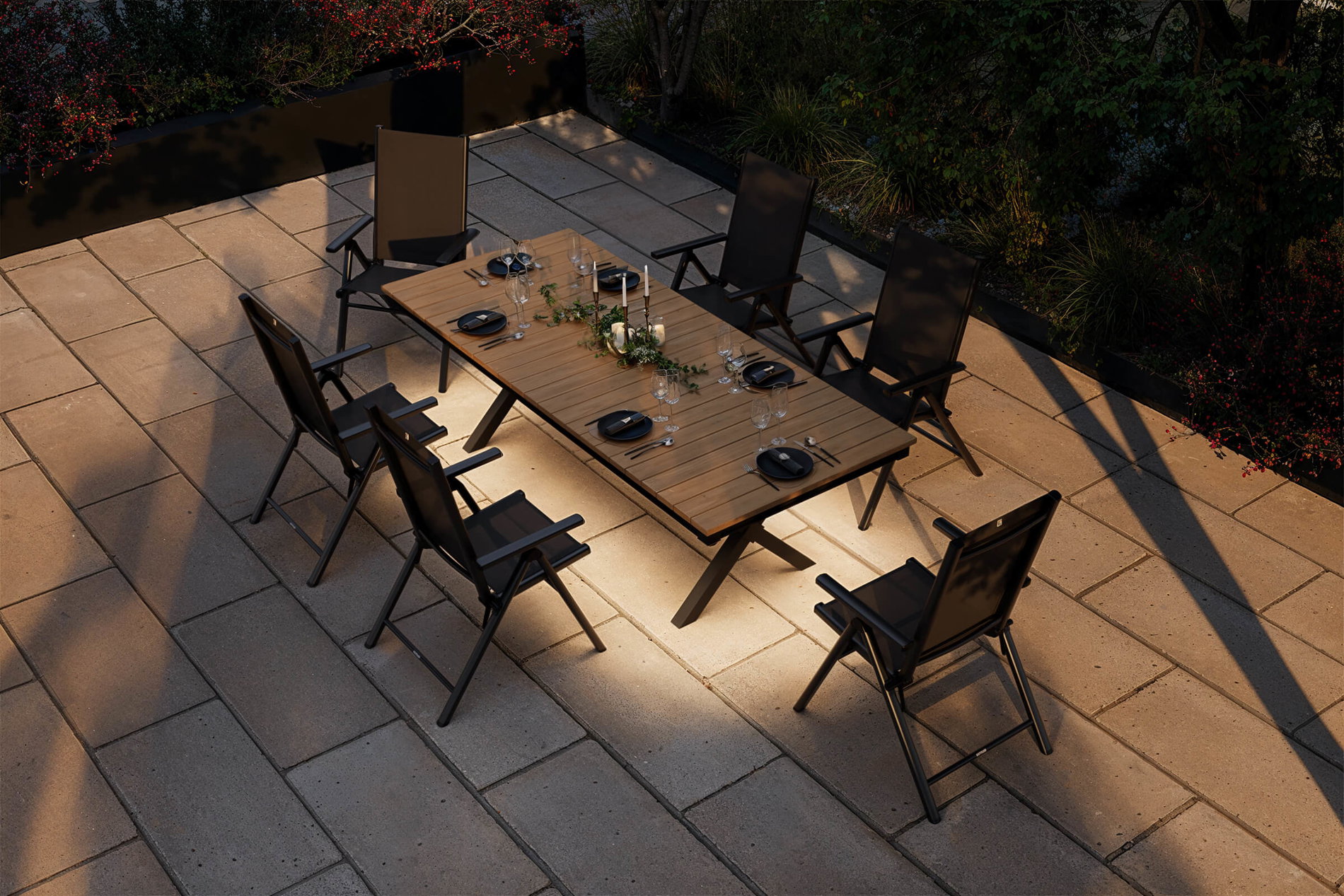 Kettler BasicPlus Pro Set da pranzo da giardino con illuminazione LED, antracite/naturale, Alluminio/Imitazione legno, 240 x 100 cm, 6 Sedie pieghevoli Kettler BasicPlus Pro Set da pranzo da giardino con illuminazione LED, antracite/naturale, Alluminio/Imitazione legno, 240 x 100 cm, 6 Sedie pieghevoli