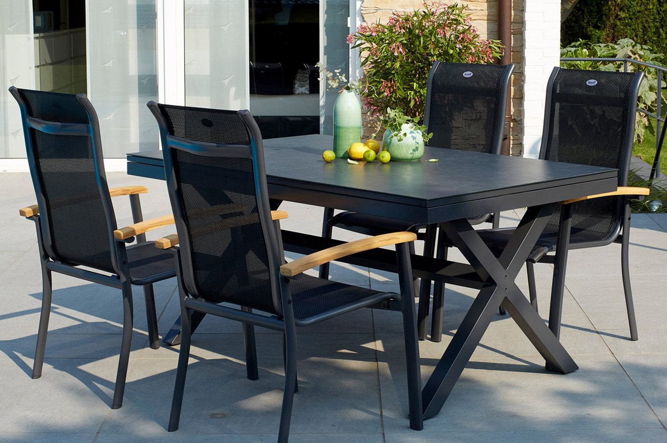 HARTMAN Xanadu / Alice Set Tavolo da Pranzo Giardino, xerix/naturale, Alluminio/Teak/Vetroceramica, 4x4 Textilene, 4 Poltrone Dining, 160/220x100cm, Braccioli in Teak 23247__1